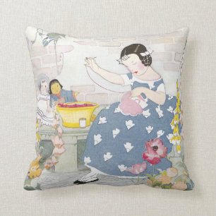 Coussin Couture dans un jardin de digitale et de pavots