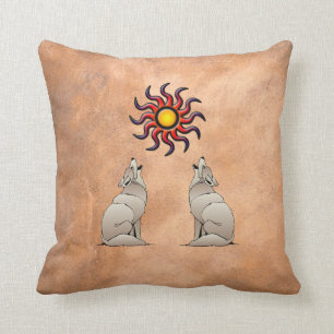 COUSSIN COYOTE D'HURLEMENT