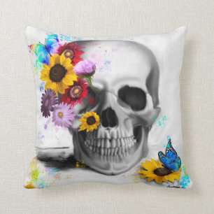 Coussin Crâne de papillon floral réaliste