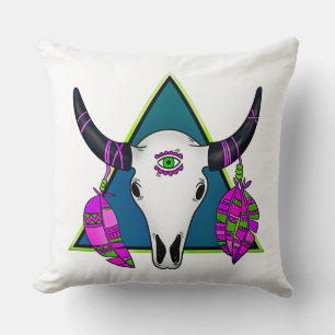 Coussin Crâne et plumes de style bohème