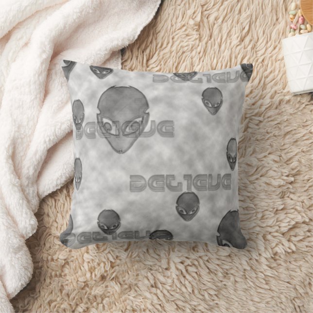 Coussin Croire Alien (Couverture)