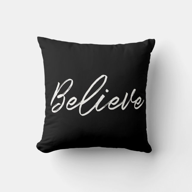 Coussin Croire police blanche moderne (Recto)