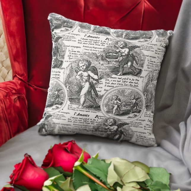 Coussin Cupides en amour Romantique Vintage Valentine (Créateur téléchargé)