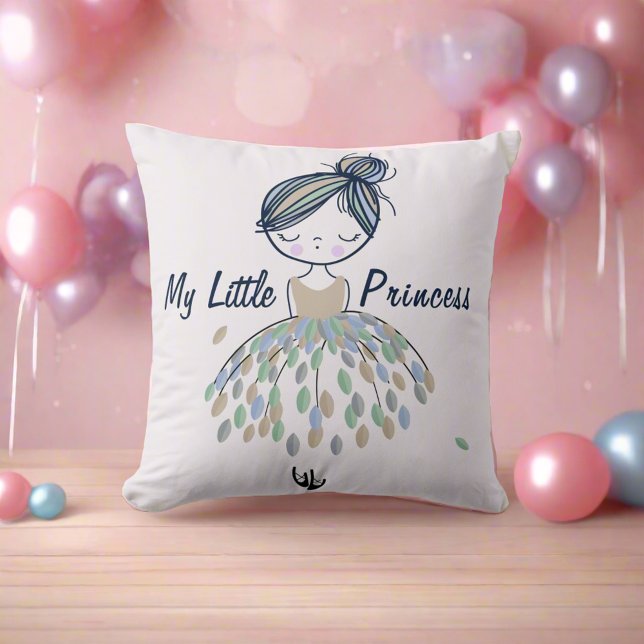 Coussin Cute Princess Ballerina Dancing Nursery Girl (Créateur téléchargé)