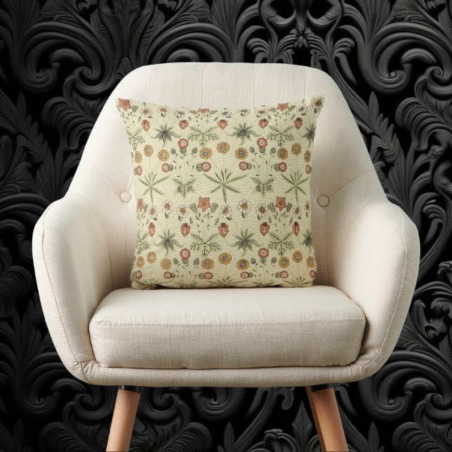 Coussin Daisy de William Morris, Fleurs victoriennes Vinta (Daisy by William Morris, Vintage Victorian Flowers Throw Pillow)