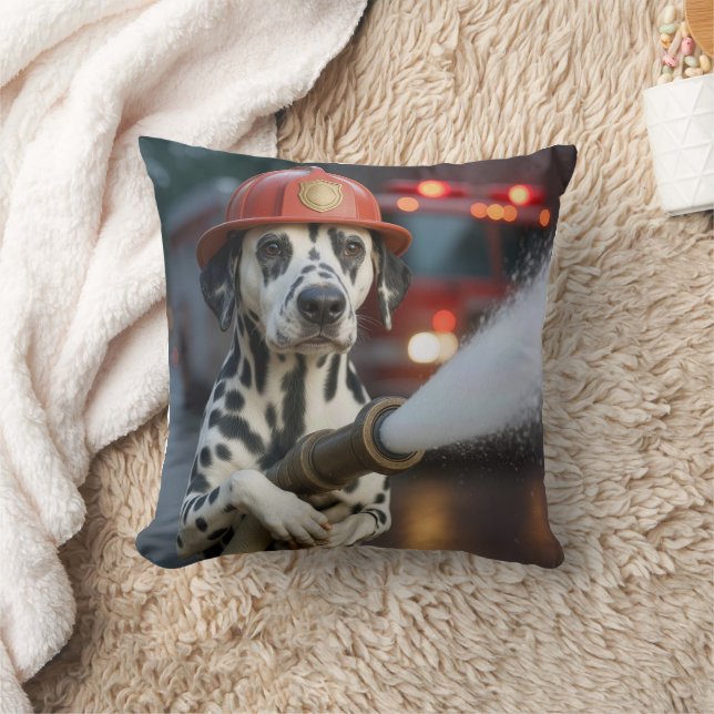 Coussin Dalmatian Dog With a Fire Hose (Couverture)