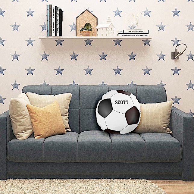 Coussin de balle de football noir et blanc personn (Créateur téléchargé)