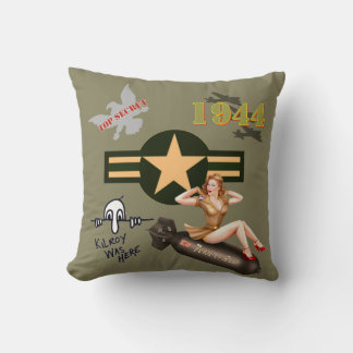 coussin de collage 2ème guerre mondiale