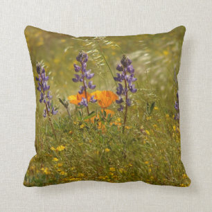 Coussin de fleurs sauvages