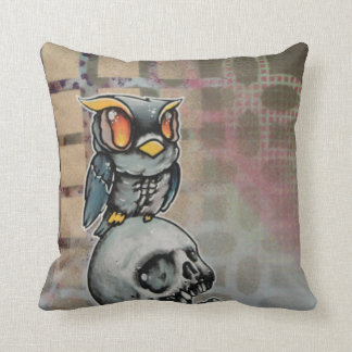 Coussin de hibou de zombi