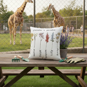 Coussin de jardin de grand-mère avec fleurs de nai