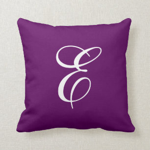 Coussin de jet à monogramme élégant violet et blan