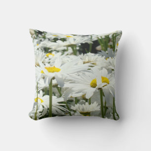 Coussin de jet de fleurs de marguerite Marguerites