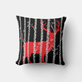 Coussin de la forêt de Birch Noir et Rouge