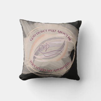 Coussin de lancer "Dieu ne joue pas avec moi"