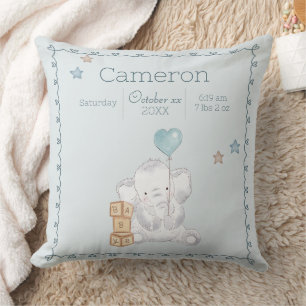 Coussin de naissance personnalisé au nom de bébé é