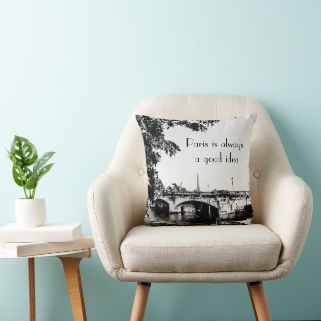 Coussin Décor maison en noir et blanc avec devis (Chaise)