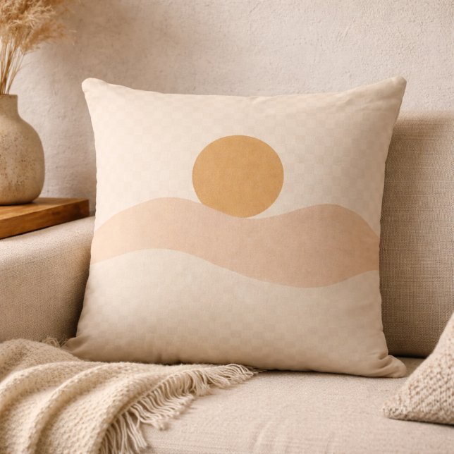 Coussin décoratif Warm Desert Glow (Beige and taupe desert sun art for a grounded neutral living room.)