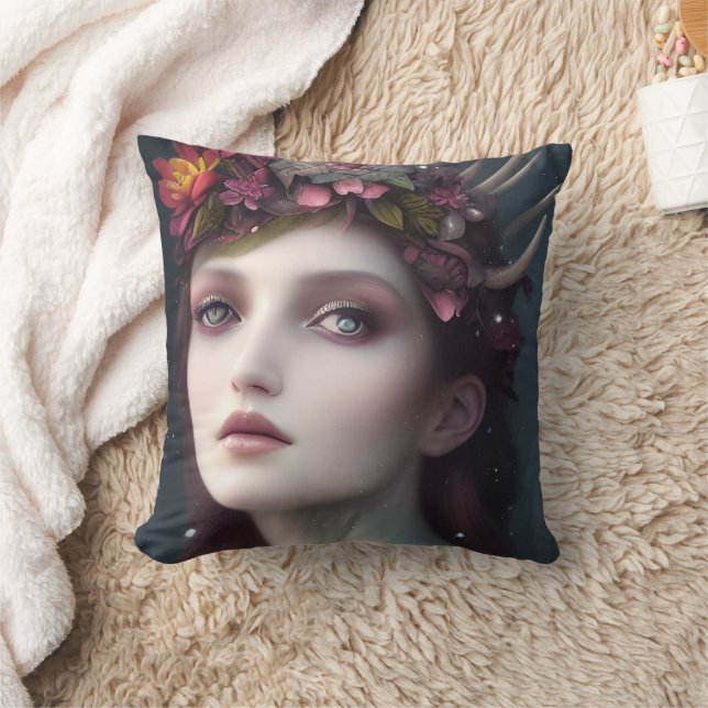 Coussin Déesse de l'Imaginaire d'hiver Portrait floral (Couverture)
