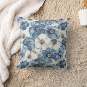 Coussin Délicieux dénim blanc fleurs bleues douche de mari