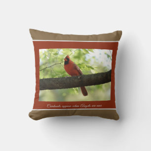 Coussin Des cardinaux apparaissent quand les anges sont pr