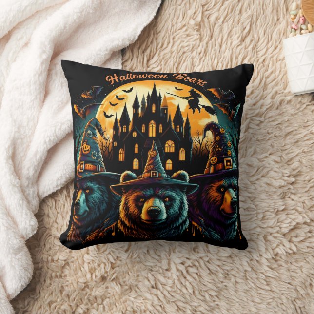 Coussin Des ours célèbrent Halloween sous le ciel éffrayan (Couverture)