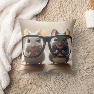 Coussin Des souris qui regardent derrière des lunettes noi