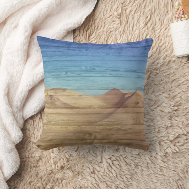 Coussin Desert Sand Dunes Beautiful Blue Sky On Wood Grain (Couverture)