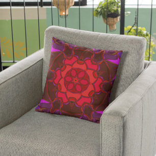 Coussin Dessin Mandala Flower rouge rose et violet