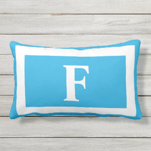 Coussin D'extérieur Ciel lumineux bleu Bold Monogramme initial extérie