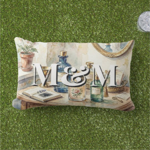 Coussin D'extérieur Collection de parfums de niche, aquarelle monogram