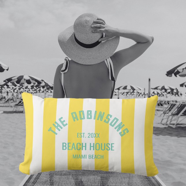 Coussin D'extérieur Maison de plage Nom personnalisé Cabana jaune Band (Créateur téléchargé)