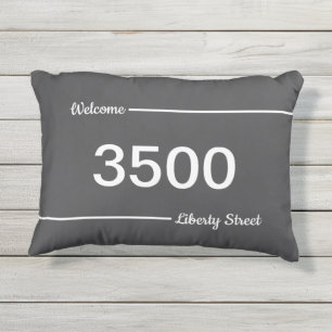 Coussin D'extérieur Simple Grey et White Street Numéro de la maison d'