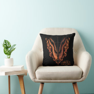 Coussin Dragon en flammes derrière l'épée