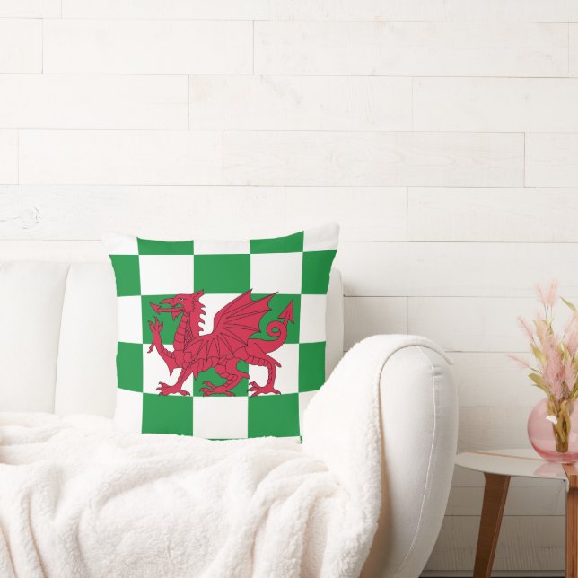 Coussin Drapeau mystique de dragon celtique rouge du Pays  (Canapé)