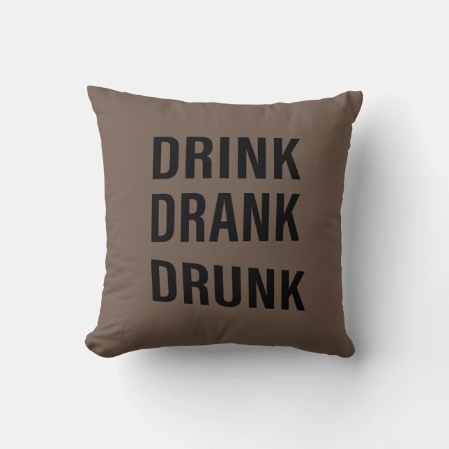 Coussin Drôle de boire des paroles sur le buveur de whisky (Recto)