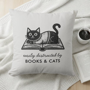 Coussin Drôle facilement distrait par les livres et les ch