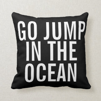 Coussin du week-end - Allez sauter dans l'OCÉAN
