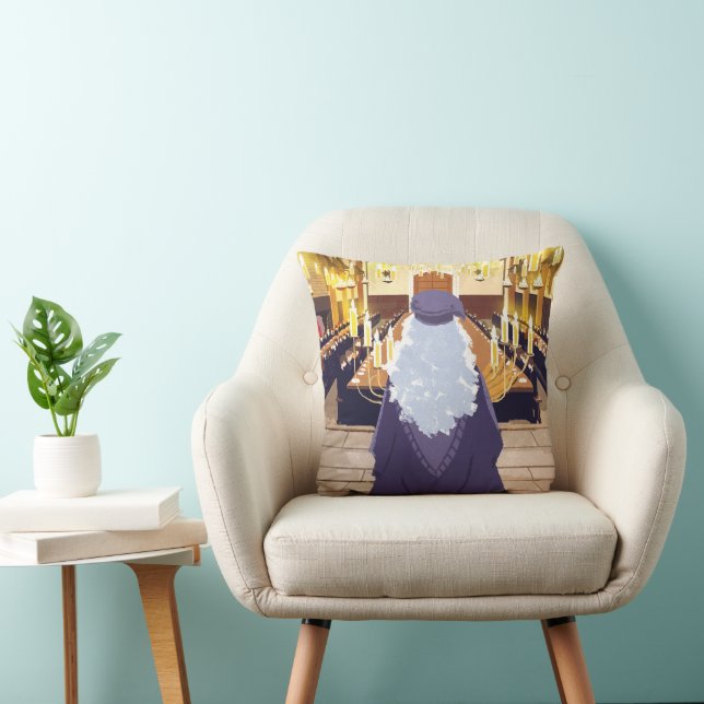 Coussin Dumbledore Parlant dans la grande salle Hogwarts (Chaise)