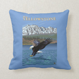Coussin Eagle chauve plongeant - Yellowstone occidental,