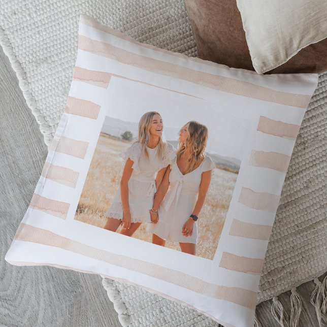 Coussin Eau Moderne Pastel Bandes Roses | Photo (Créateur téléchargé)