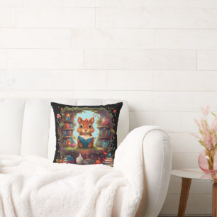 Coussin Écureuil lisant sur une étagère à livres vintage