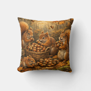 Coussin Écureuils adorables d'automne festoyant de glands
