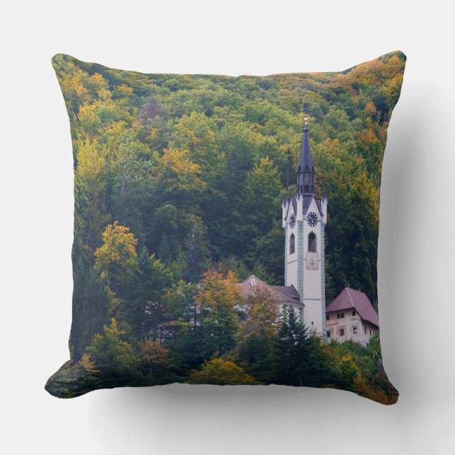 Coussin Église dans une forêt de chute en Slovénie (Recto)