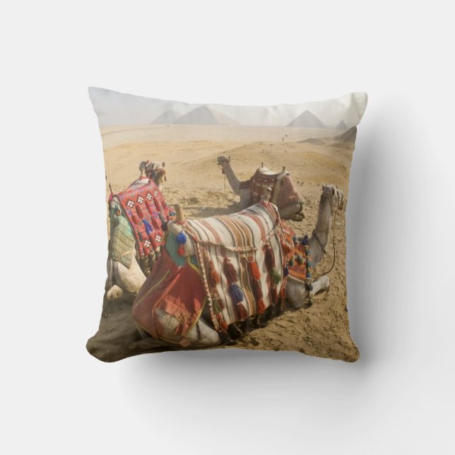Coussin Egypte, Le Caire. Repose des chameaux (Recto)