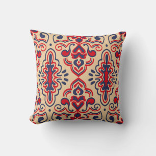Coussin Elégance brodée : Motif de tissu Ikat