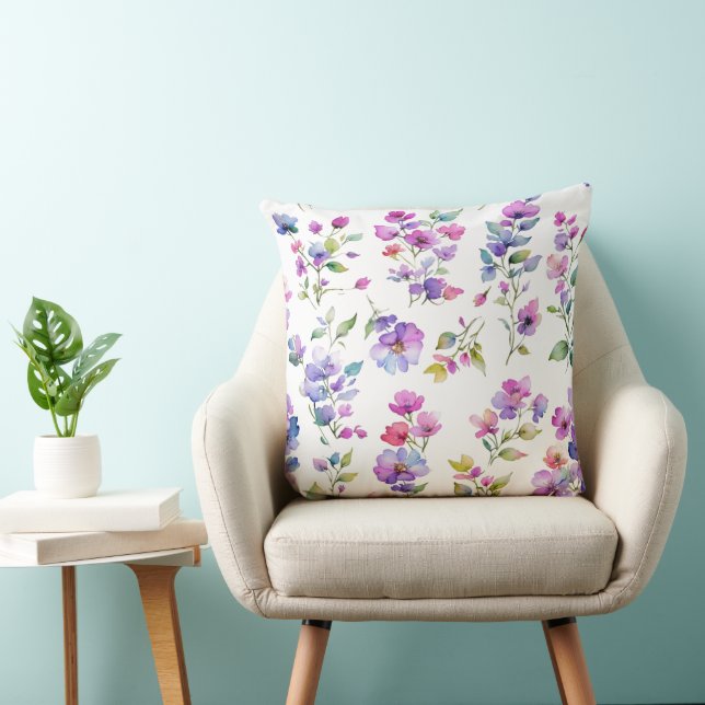 Coussin Élégant fleurs sauvages d'aquarelle rose violet (Chaise)