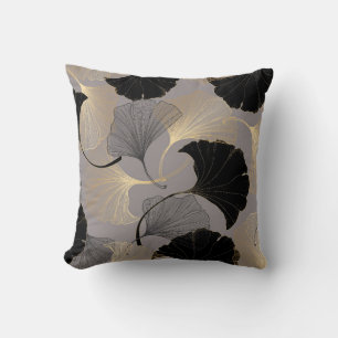 Coussin Elégant Ginkgo en or, arrière - plan vintage.