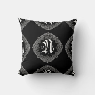 Coussin Élégant Goth Initial N