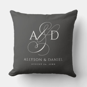 Coussin Élégant script initial Monogramme Mariage classiqu